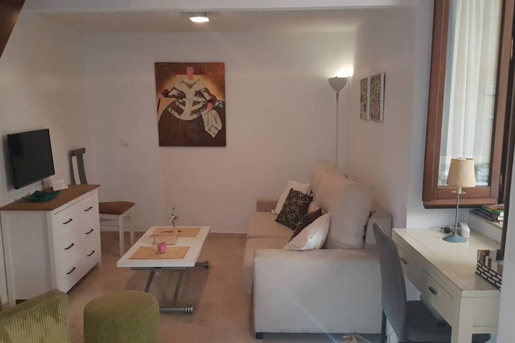 Apartamento Loft Nuevo Y Con Encanto A Tres Mnt Catedral Aa Wifi